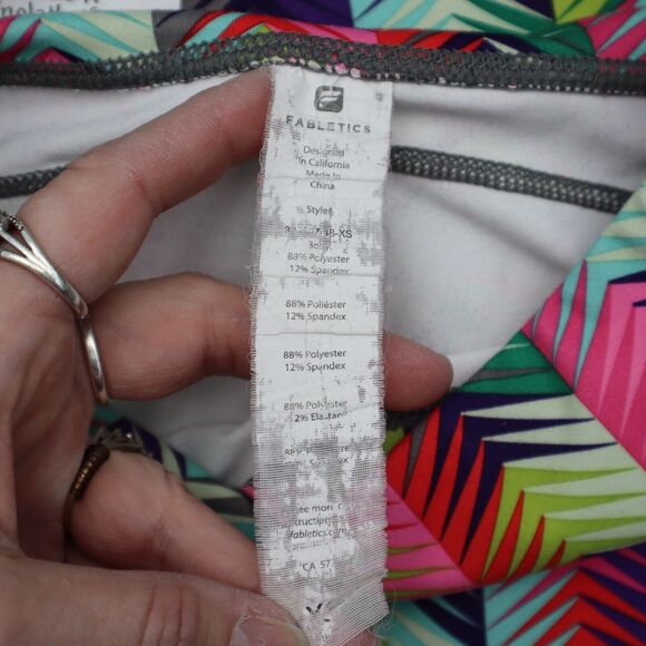Fabletics Pants Womens XS Multicolor Capri Elastic Waist Pull On Stretch - Picture 2 of 16